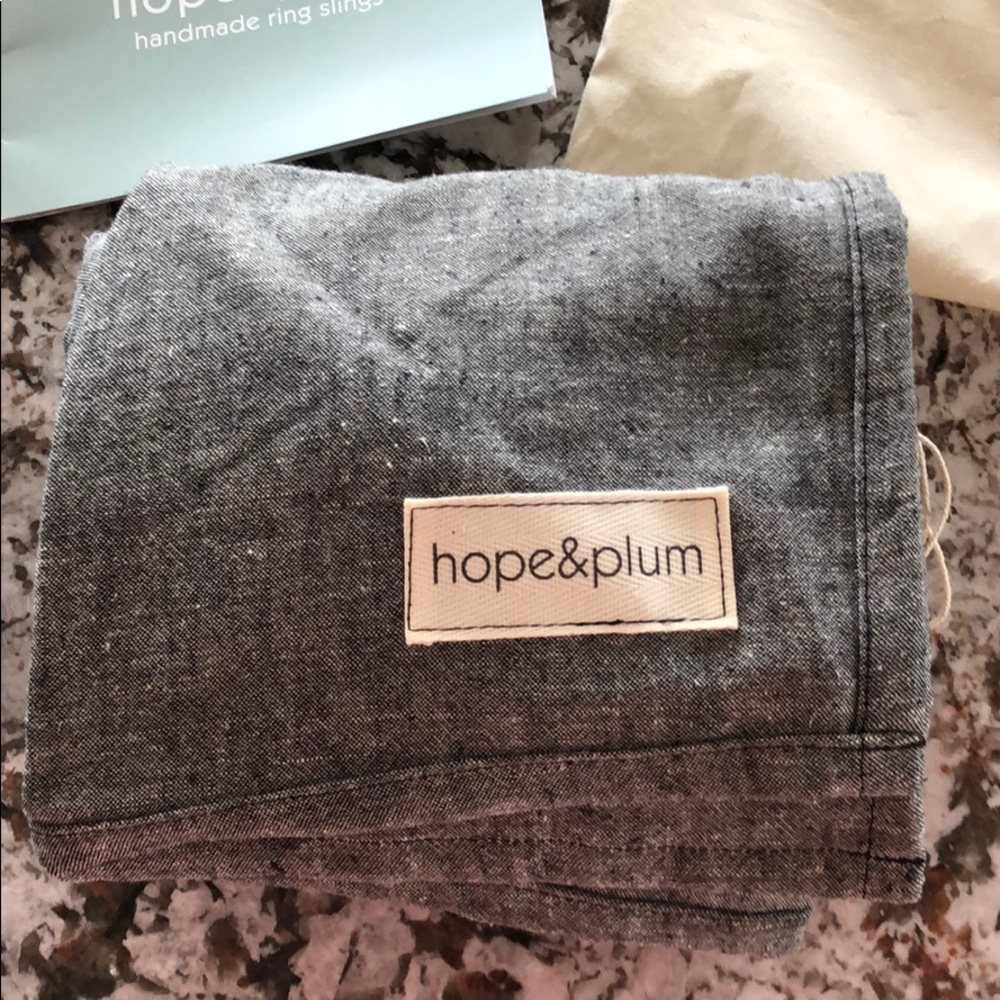 Ring Sling. New, never used. Hope and Plum.